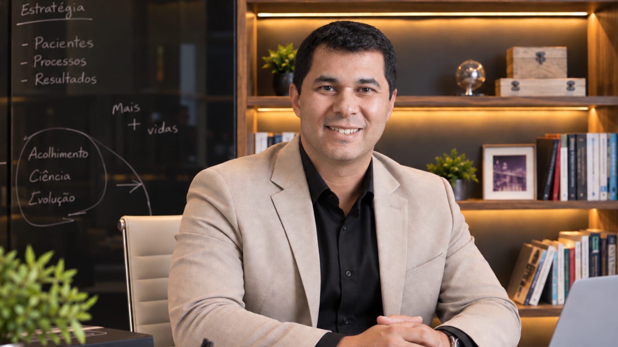 Dr. Petrus Raulino no consultório